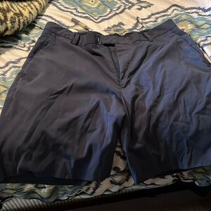 Like new tiger woods golf shorts